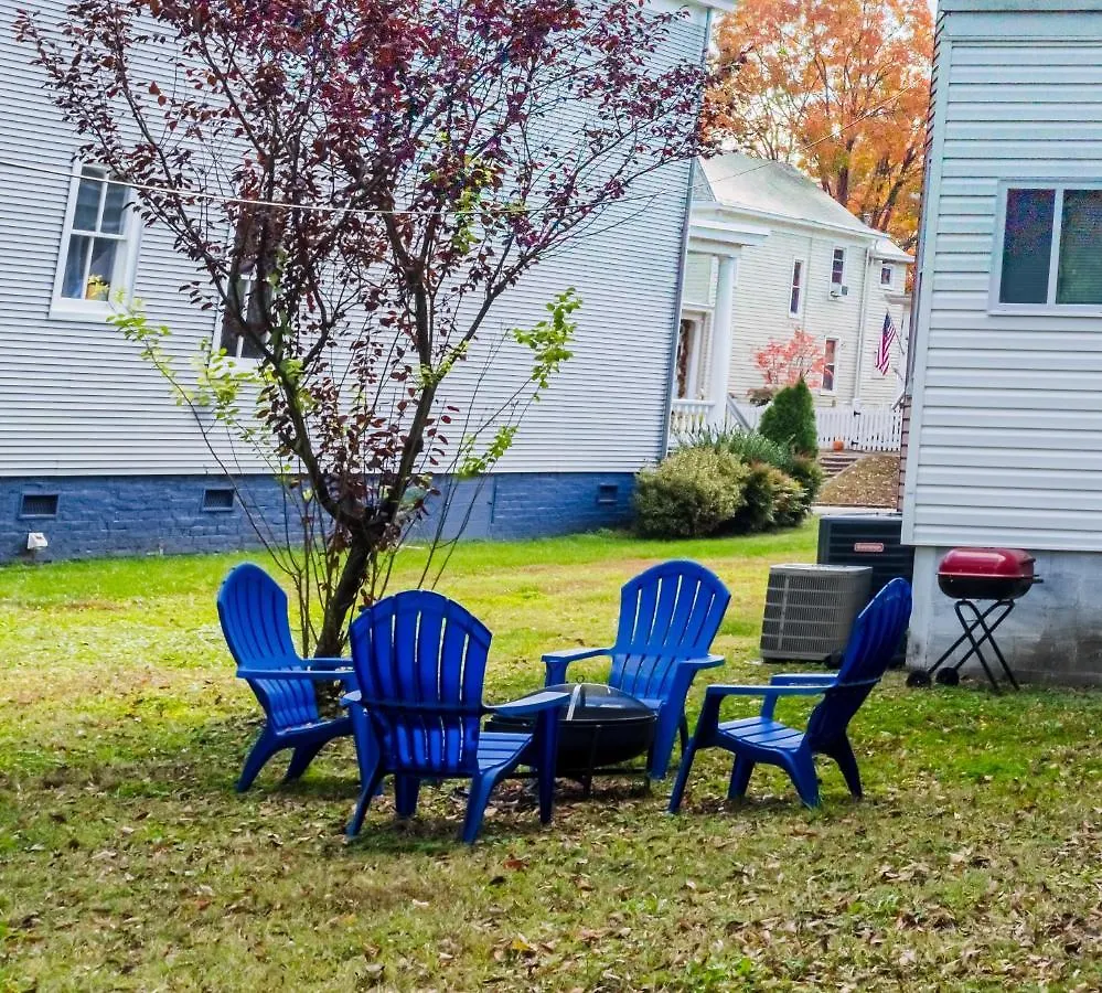 The Great Pink Lady With Huge Wrap Around Porch! Apartment Richmond 0*,  United States
